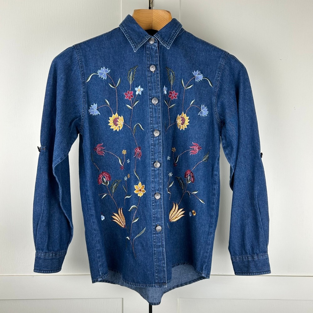 Vintage Denim Shirt Womens M Blue Cotton Floral Embroidery Cottagecore Western